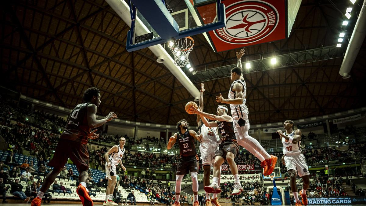 Trieste rimonta da -19 il Szolnoki Olaj, poi non ce la fa più