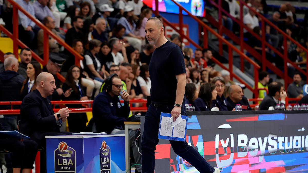 Napoli crede nei playoff, Cavaliere suona la carica: «Giocheremo al massimo, vogliamo fare un regalo alla città»