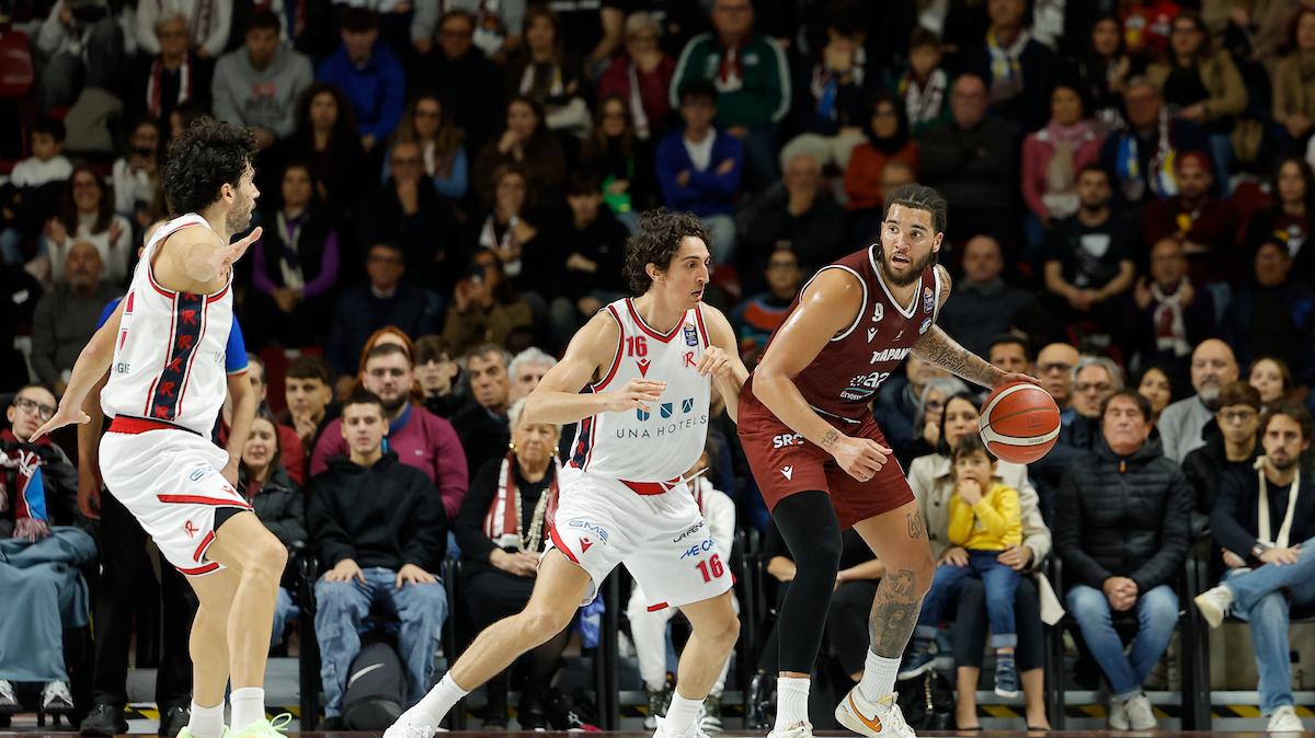 Highlights LBA | Trapani Shark piega Reggio Emilia e prosegue la scalata alla vetta