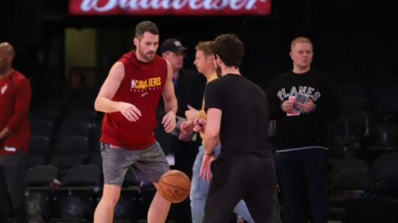 NBA - Cavs, secondo Kevin Love la maglia di Kyrie Irving dovrebbe essere ritirata