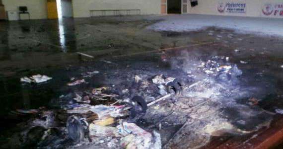Bruciato un palazzetto a Brindisi: nessun dubbio sull'atto doloso. Il commento di Fernando Marino