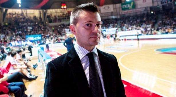 Simone Giofré chiude il mercato di Varese