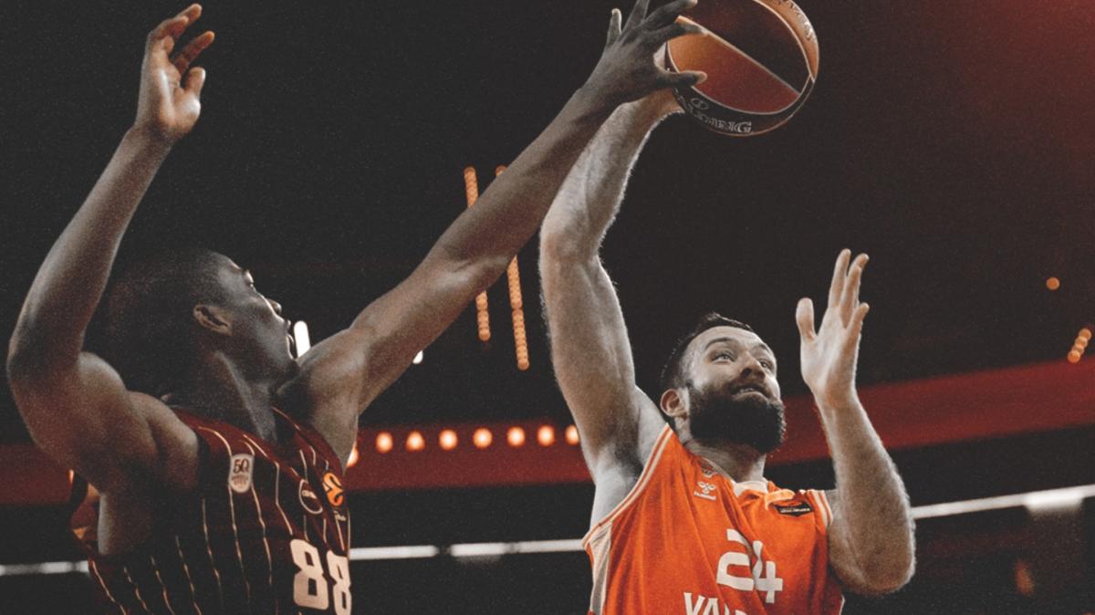 Valencia non si ferma più: quarta vittoria di fila, ko l'Efes