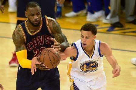 NBA - Curry e i Warriors pronti alla nuova rivalità con i Lakers