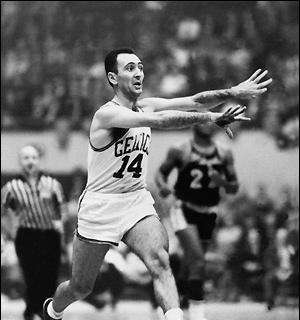 Cousy in maglia Celtics