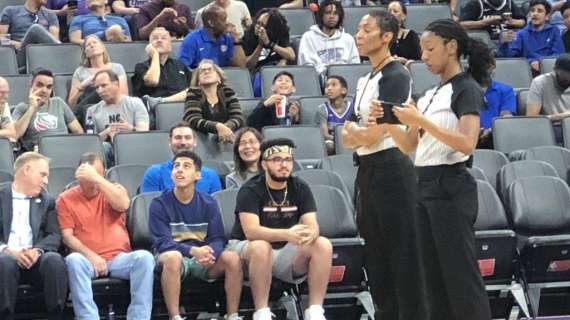 NBA Summer League - Due donne di colore arbitrano una partita