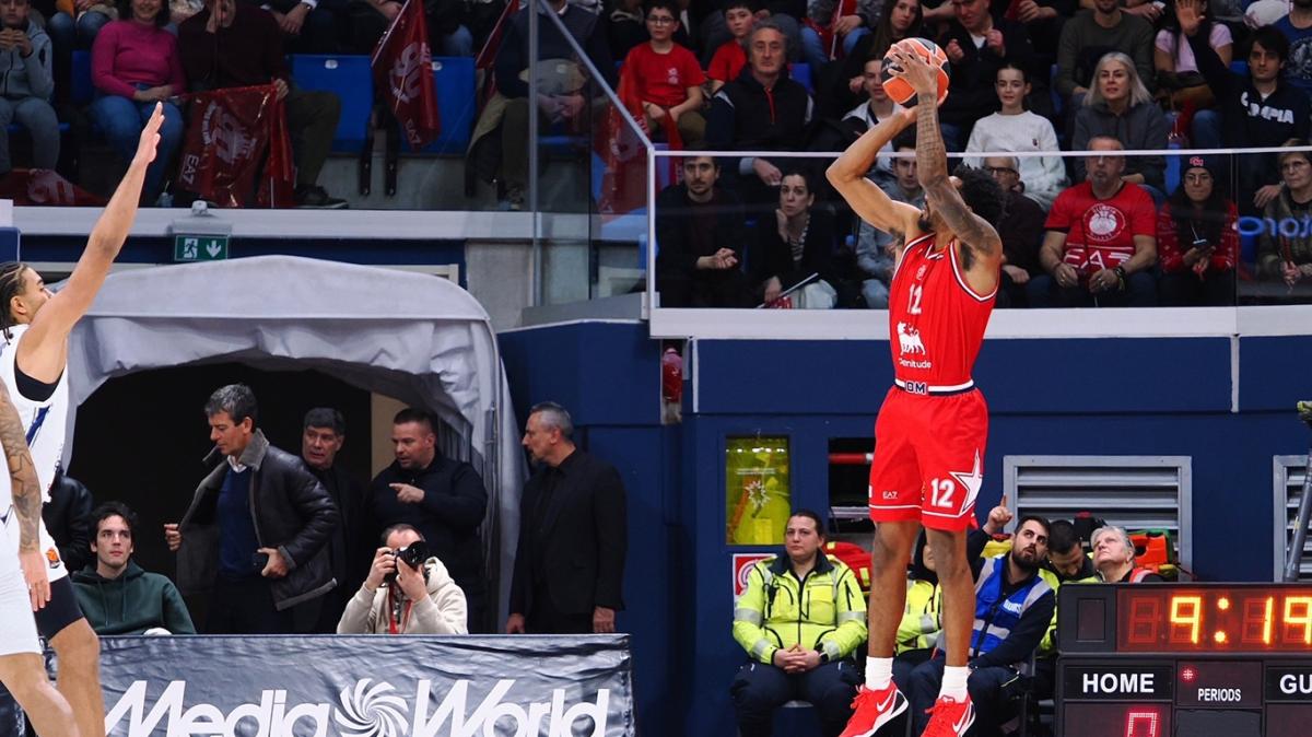 Milano ribalta l’Efes nella ripresa: difesa, ritmo e un Allianz Cloud decisivo