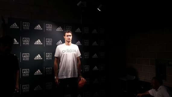 Danilo Gallinari all’Adidas Store di Milano: “Il basket è nato al campetto: lì si provano sensazioni uniche”