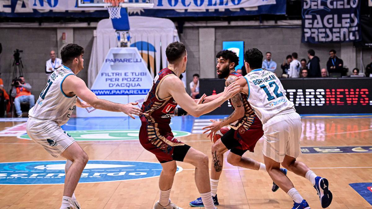 La Reyer Venezia espugna il PalaDesio della Pallacanestro Cantù: gli highlights