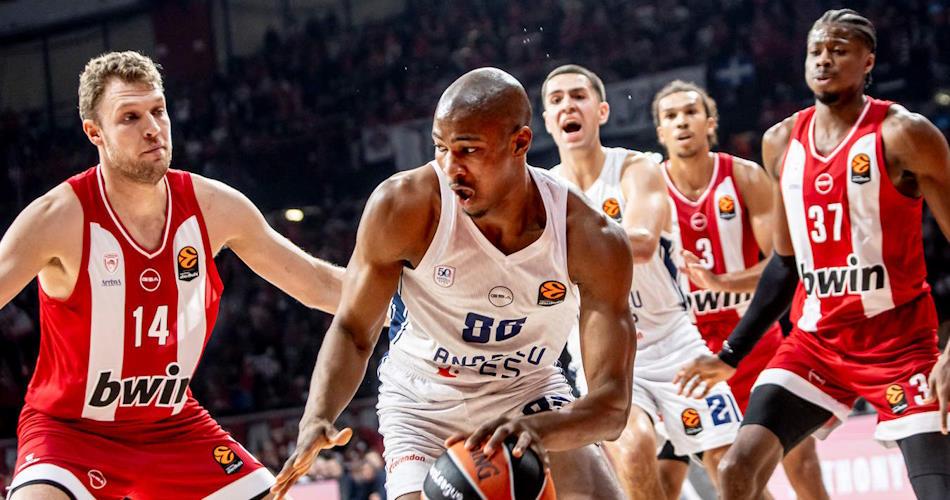 Anadolu Efes senza il lungo Kai Jones contro il Fenerbahce in EuroLega