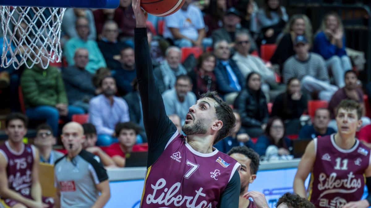 A2 - Libertas Livorno, esame di maturità al PalaDozza con la Fortitudo 
