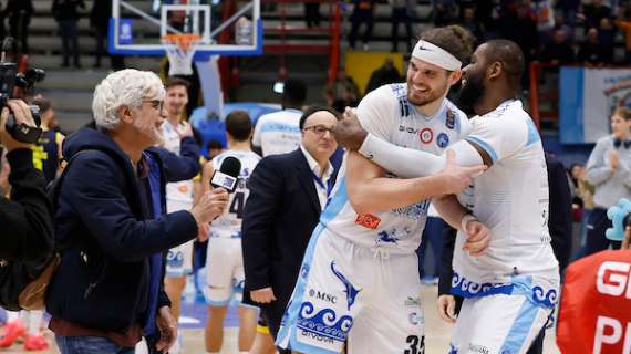 LBA highlights: contro Scafati Totè all'ultimo secondo per la vittoria di Napoli