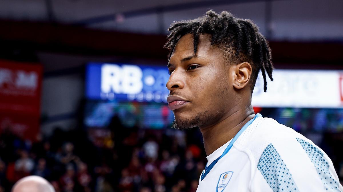 Pesaro: si complica la strada verso Okeke dopo l'esonero di Brienza a Cantù?