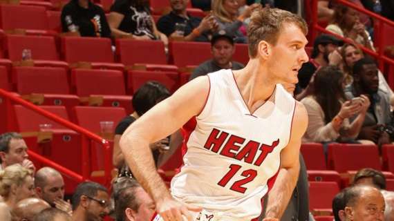 Zoran Dragic Shows Some Fancy Footwork in Summer League Game 