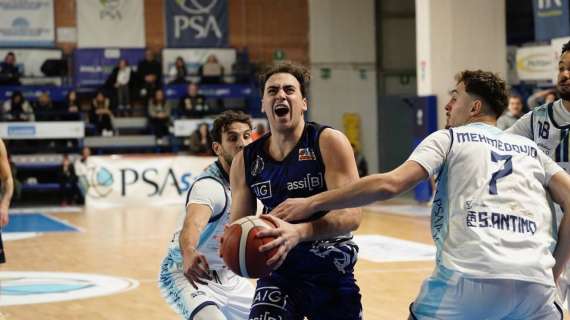 Serie B - Latina a Sant'Antimo: sfida intensa ed equilibrata decisa nel finale