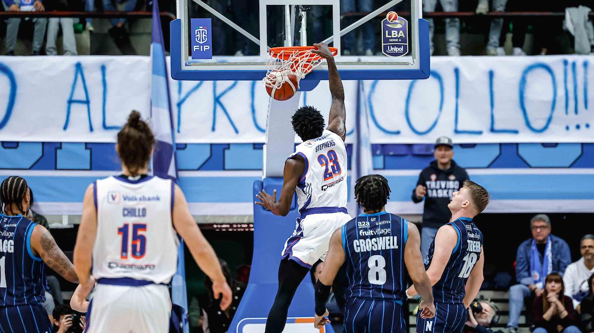 LIVE | Nutribullet Treviso vs Napoli Basket: diretta intervallo 39-43