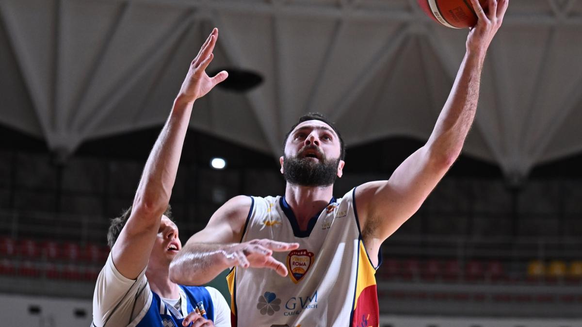 Serie B - Virtus Roma 1960 regola Fabriano con una gran ripresa