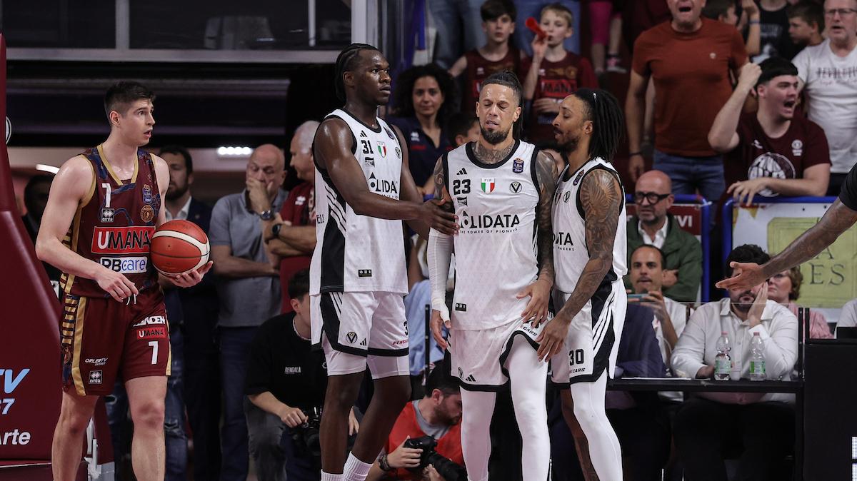 FIP: Daniel Hackett squalificato per 2 gare, aggravante della qualifica di capitano
