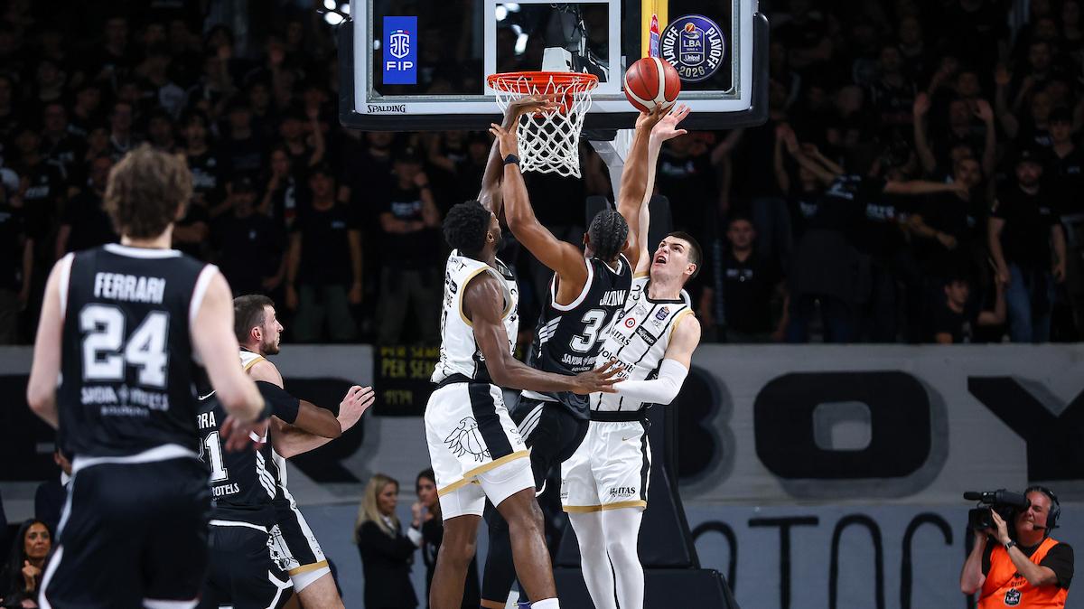Trento cambia pelle e si prende una grande vittoria alla Virtus Arena: gli highlights