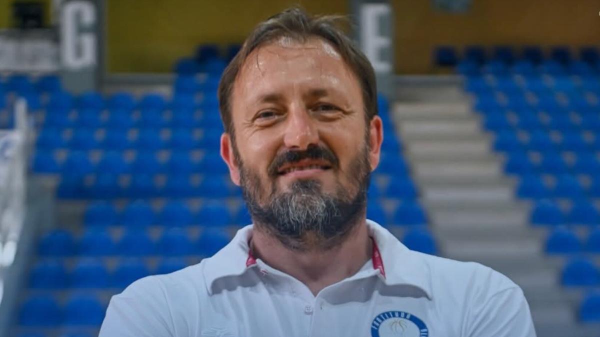 Serie B - Le strade delle Fortitudo Agrigento e del direttore sportivo Cristian Mayer