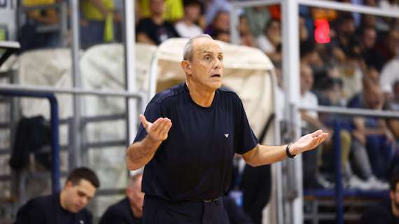 EL - Ettore Messina: "Contro l'Efes con calma e freddezza nei momenti difficili"