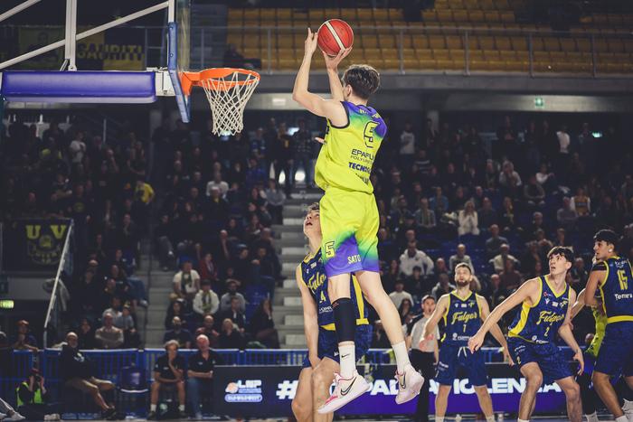 Serie B - Vigevano impone il suo ritmo e piega Fidenza