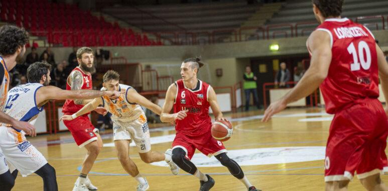 Serie B - L'ultimo quarto condanna un buon San Giobbe Chiusi a Jesi