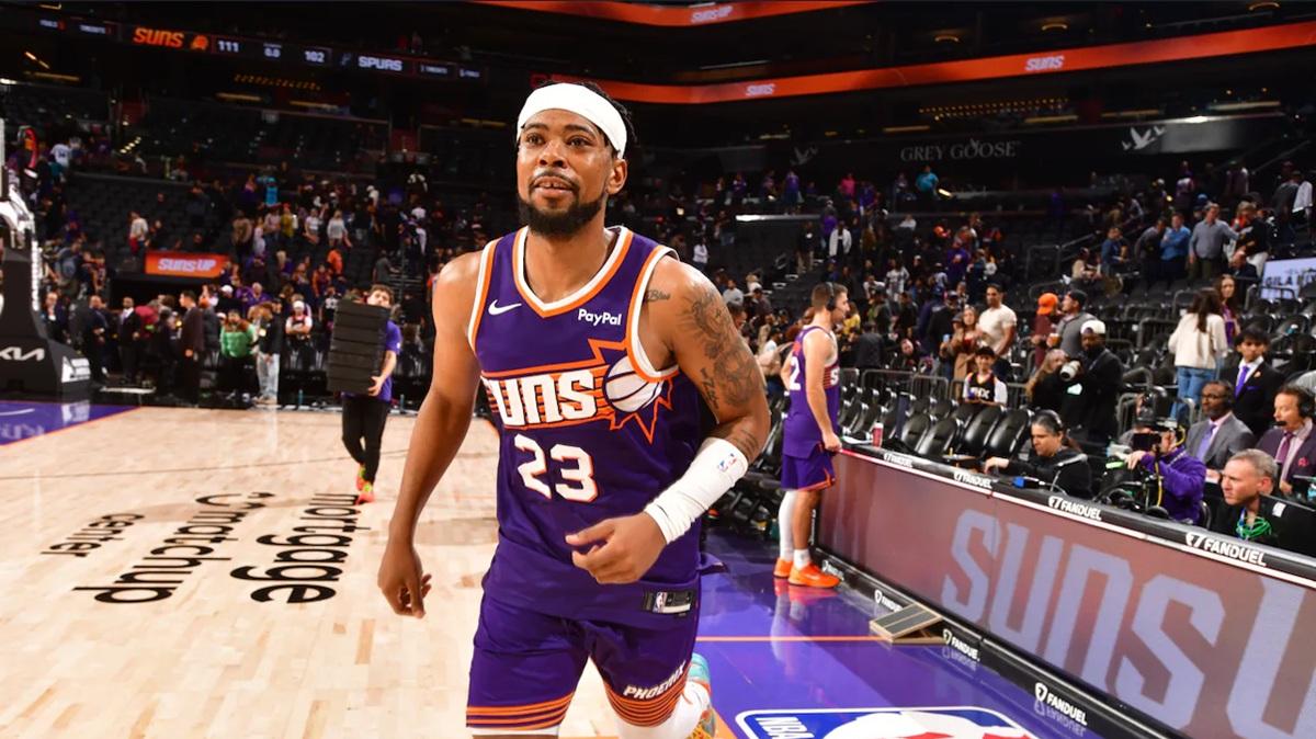 Suns più solidi dei rimaneggiati Spurs ribaltano il match nella ripresa 