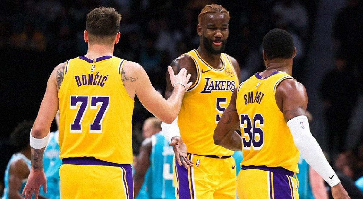 Lakers, vittoria preziosa a Charlotte: Doncic guida, Reaves torna, Hachimura punisce da tre