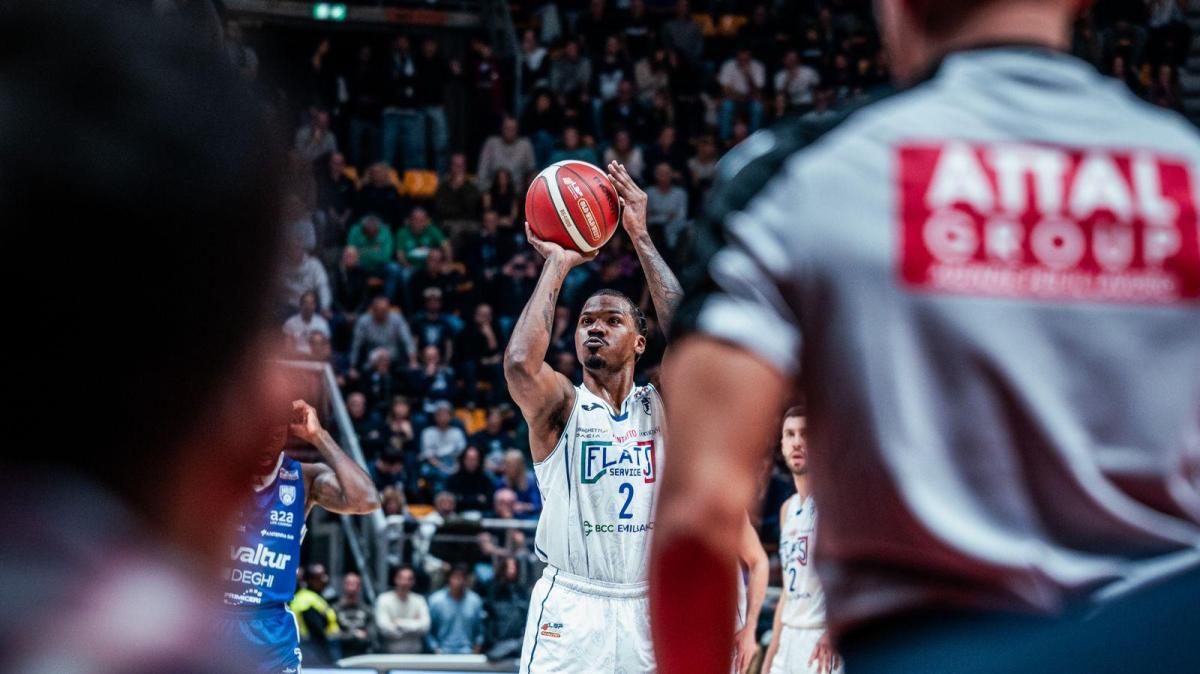 Fortitudo Bologna, si ferma Lee Moore: ecco quali partite salta