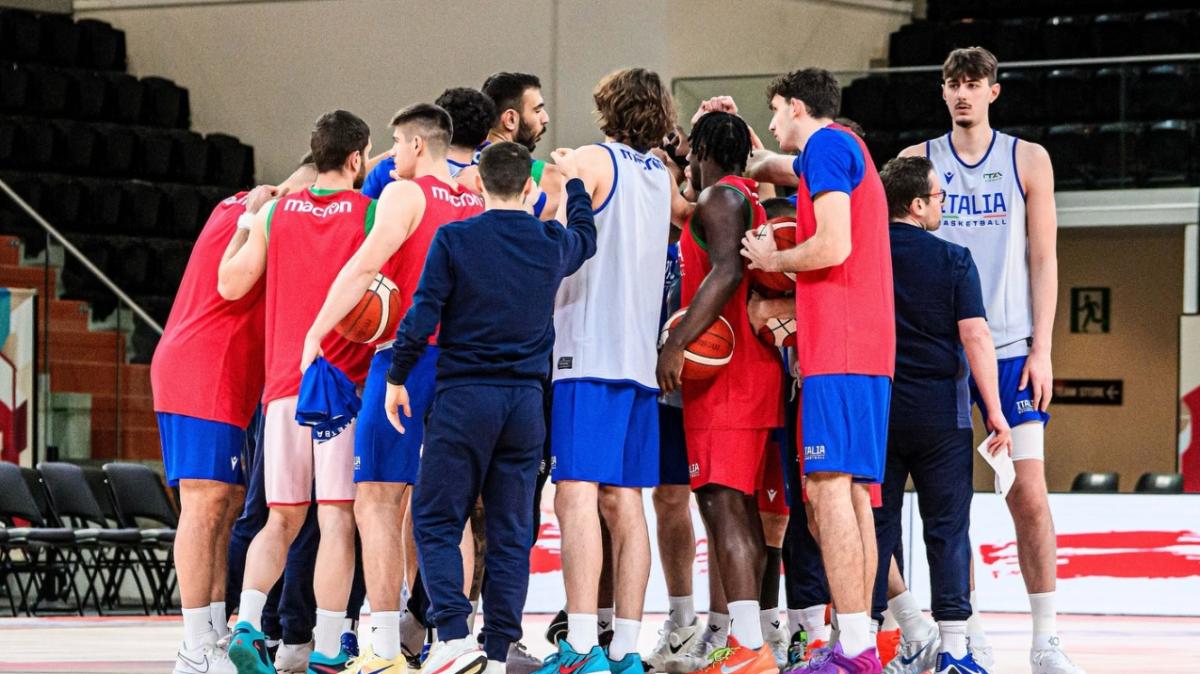 I 12 di Banchi contro l'Islanda: esordio per il gigante Luigi Suigo