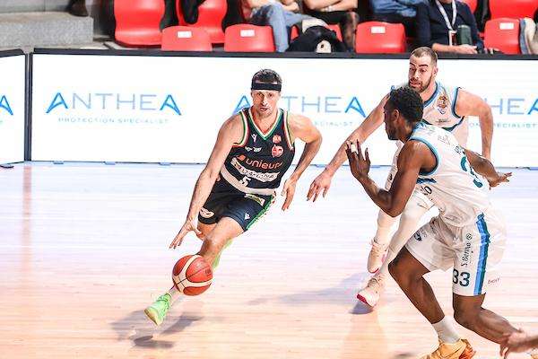 LIVE A2 - Forlì vola in finale! Battuta Cantù con Cinciarini MVP | Coppa Italia