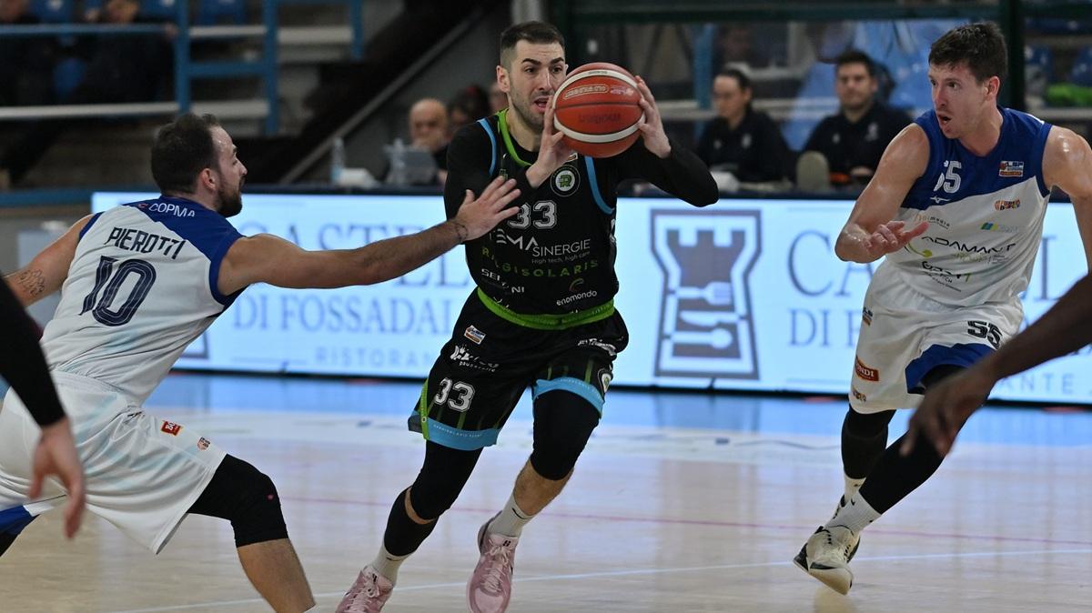 Serie B - La Tema Sinergie Faenza torna al PalaCattani e ospita Casoria