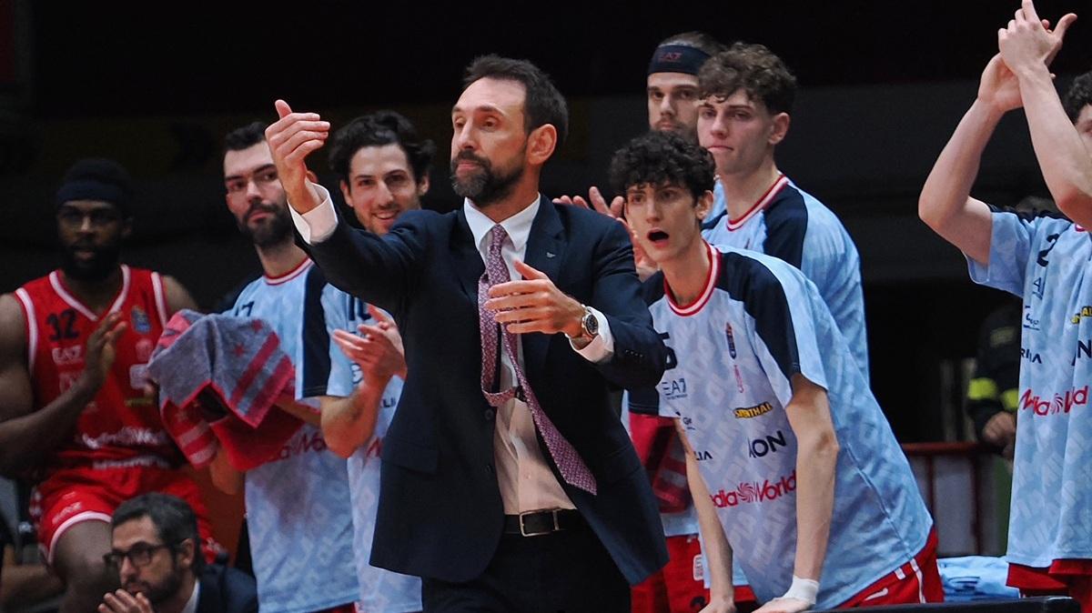 Olimpia, Peppe Poeta: «Incredibile vittoria. Mercato? Non lo escludiamo»