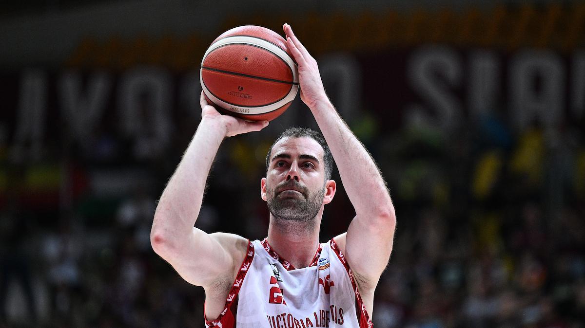 Bucarelli suona la carica per Pesaro: «Niente piagnistei, ai playoff per vivere giorni indimenticabili»