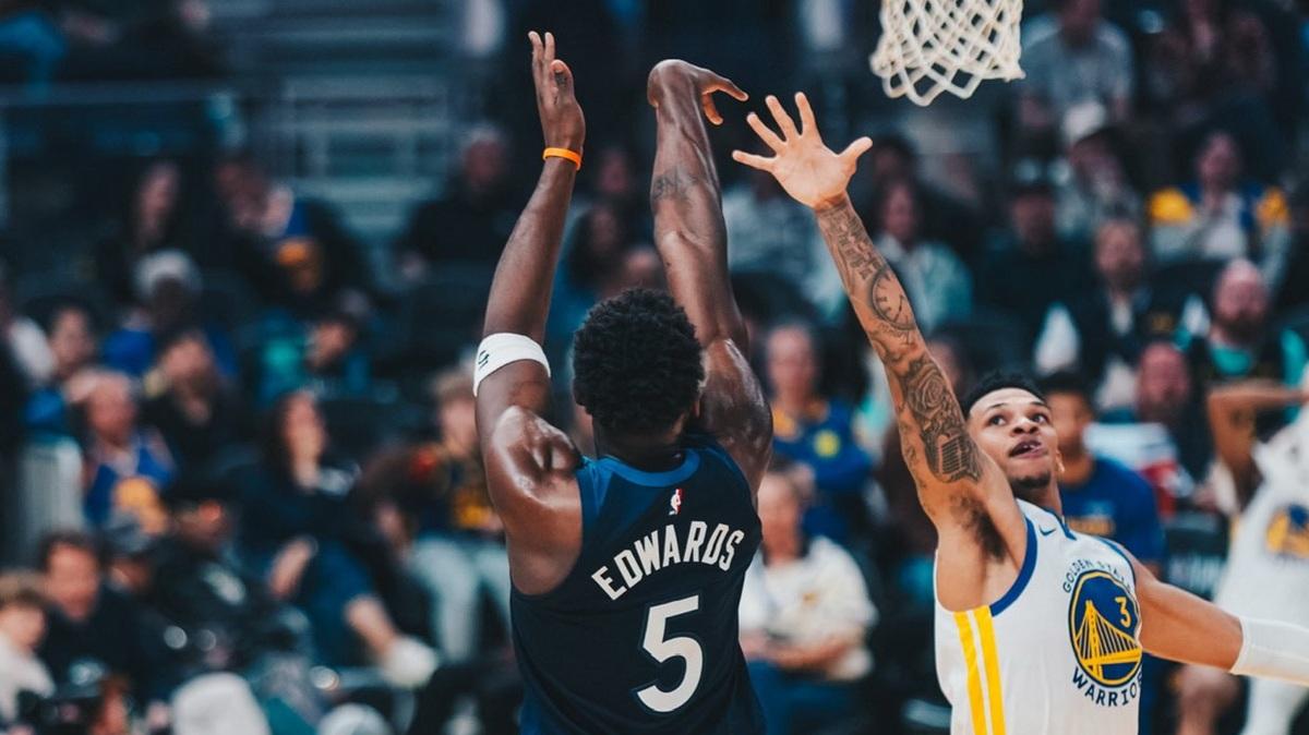 Anthony Edwards da 42 punti, i Timberwolves respingono il ritorno dei Warriors