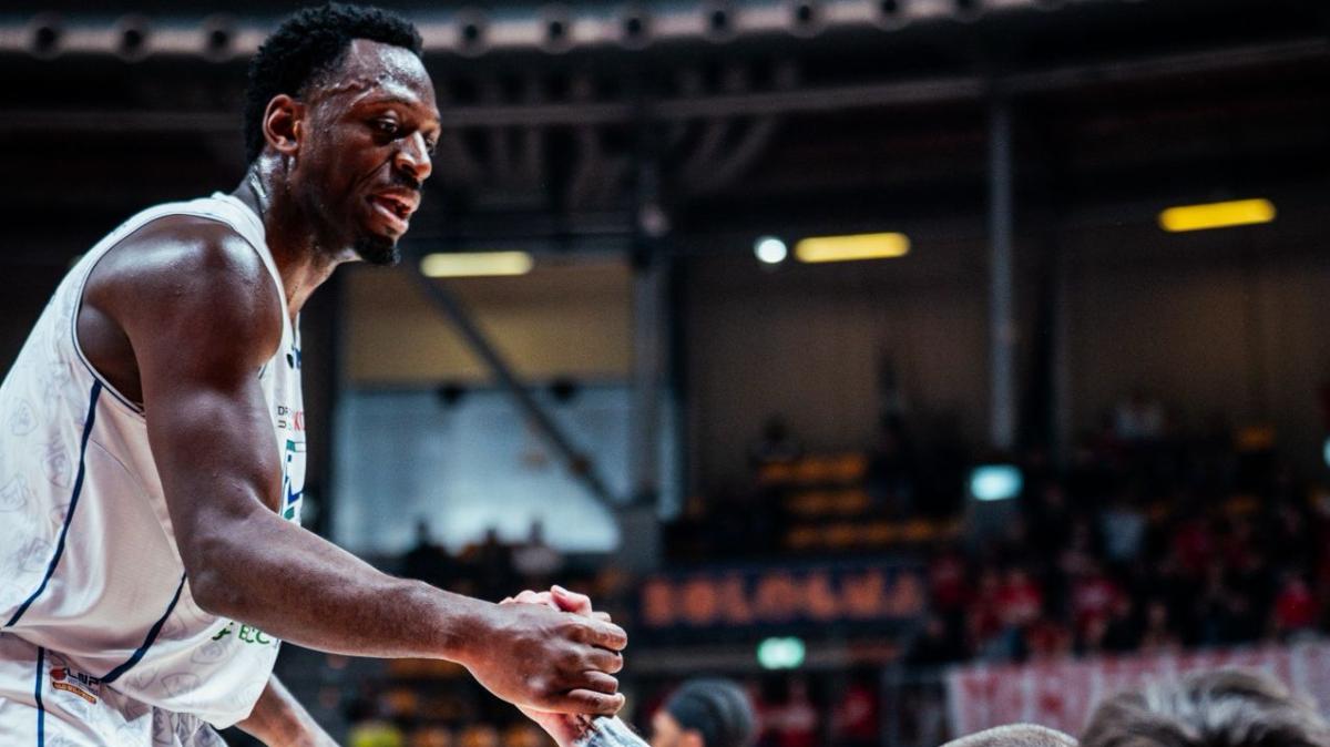 La Fortitudo Bologna torna a correre: battuta Cento nel recupero