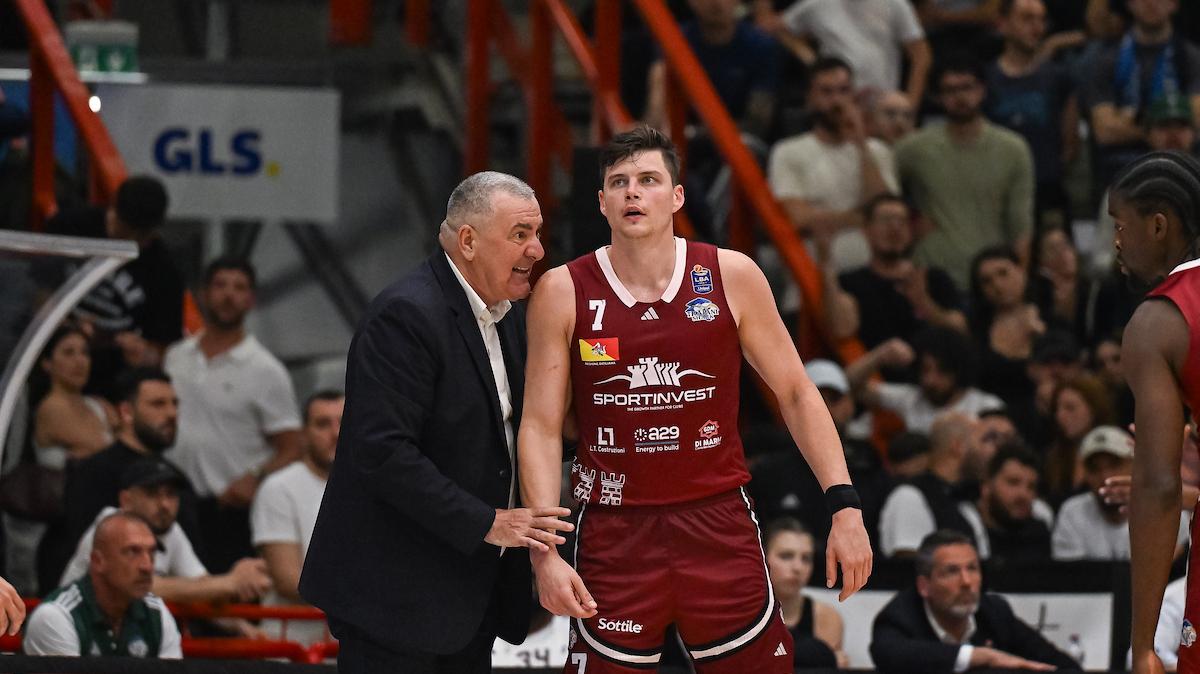 Napoli Basket scatenata: in arrivo il colpo Amar Alibegovic