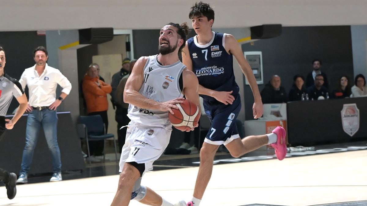 Serie B - Il rush finale della Paperdi Caserta ferma la corsa del Dany Quarrata