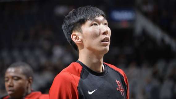 NBA - Gli Houston Rockets rinunciano a Zhou Qi