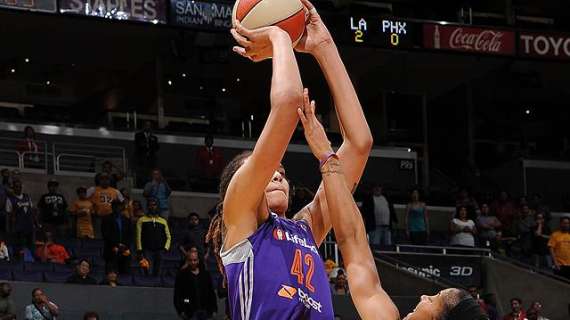 Griner: la prima schiacciata di una donna nei playoff WNBA