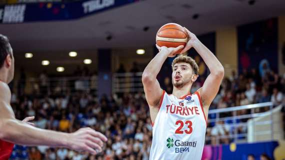 NBA - Alperen Sengun il centro più giovane a registrare una tripla doppia