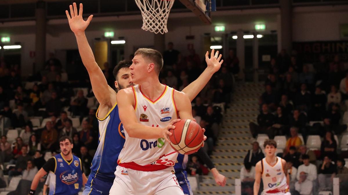 Serie B - Brutta serata per l'OraSì Ravenna, Piombino vince al PalaCosta