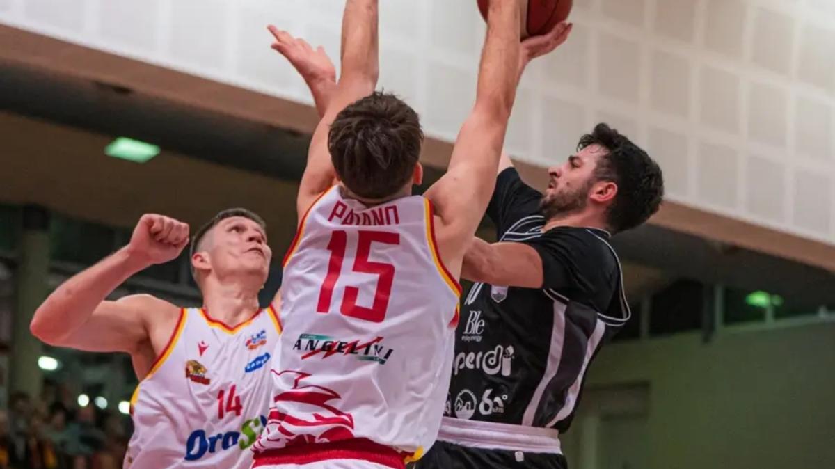 Serie B - Scontro diretto per l’OraSì: domani al palaCosta arriva la PSA Casoria