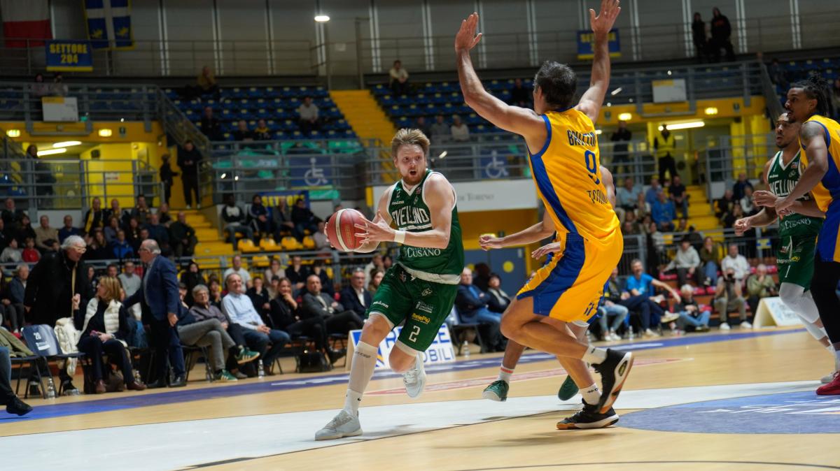 A2 - Reale Mutua Torino prende il largo, Unicusano Avellino insegue senza successo