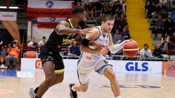 LIVE LBA - Cremona sa soffrire e trova con Davis la chiave per battere Napoli 