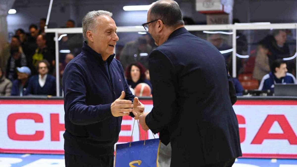 Brindisi, Bucchi: «Una vittoria sarebbe molto importante per la fase finale»