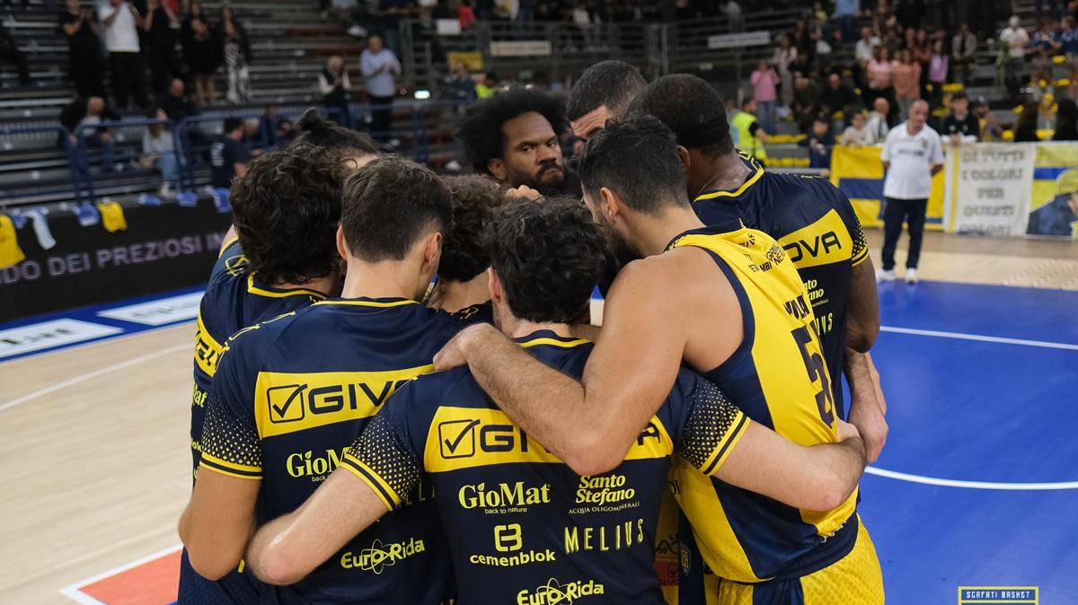 A2 - La Givova Scafati gioca a Pesaro nel lunch match della 10a giornata