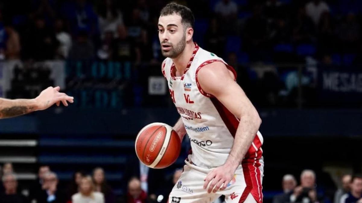 Un perfetto Bucarelli: la Vuelle Pesaro domina la Valtur Brindisi