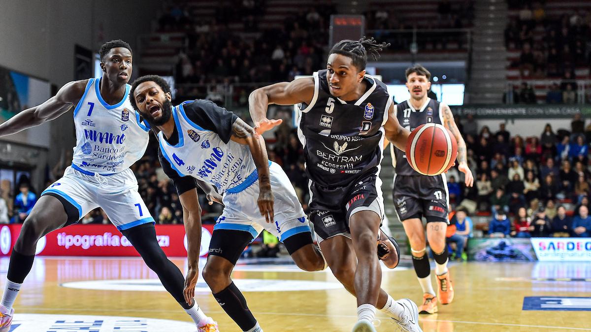 Bertram Derthona solida e risoluta tiene indietro la Dinamo Sassari